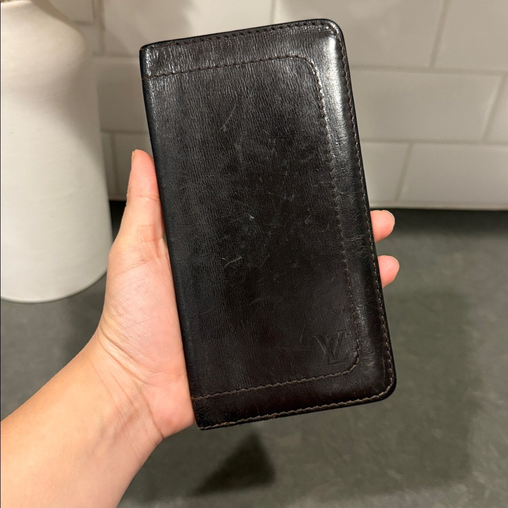 RARE Authentic Louis Vuitton Chocolate Brown Calf Leather Utah Bifold Wallet